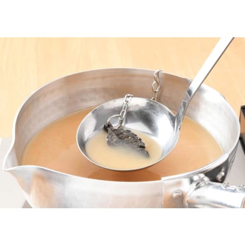 Ikenaga Iron Works Iron Ball, Iron Leaf, Nanbu Ironware, Iron Supplement, 2.7 x 19.8 x 0.8 cm (including chain), 11839