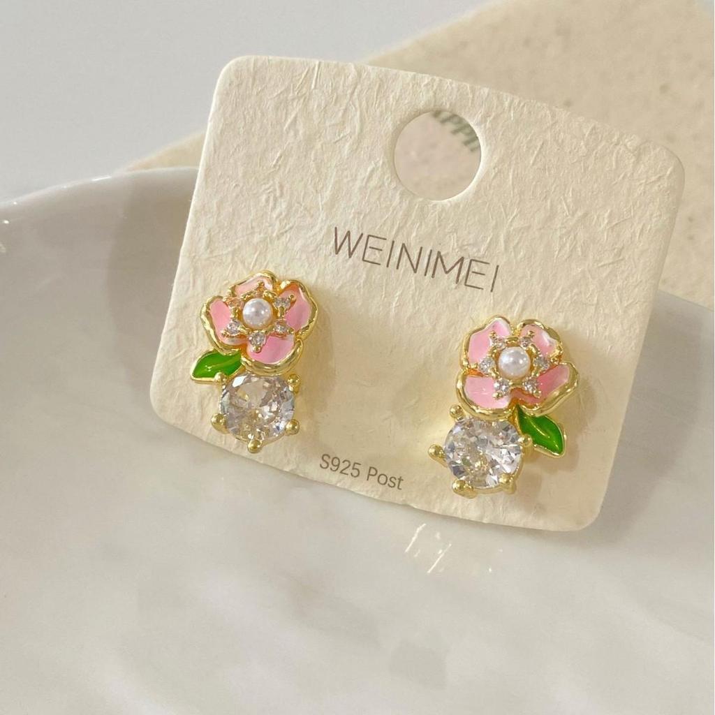 Elegant Forest-Style Zircon Pink Flower Stud Earrings: Delicate, Small, Exquisite, High-End Niche Design.