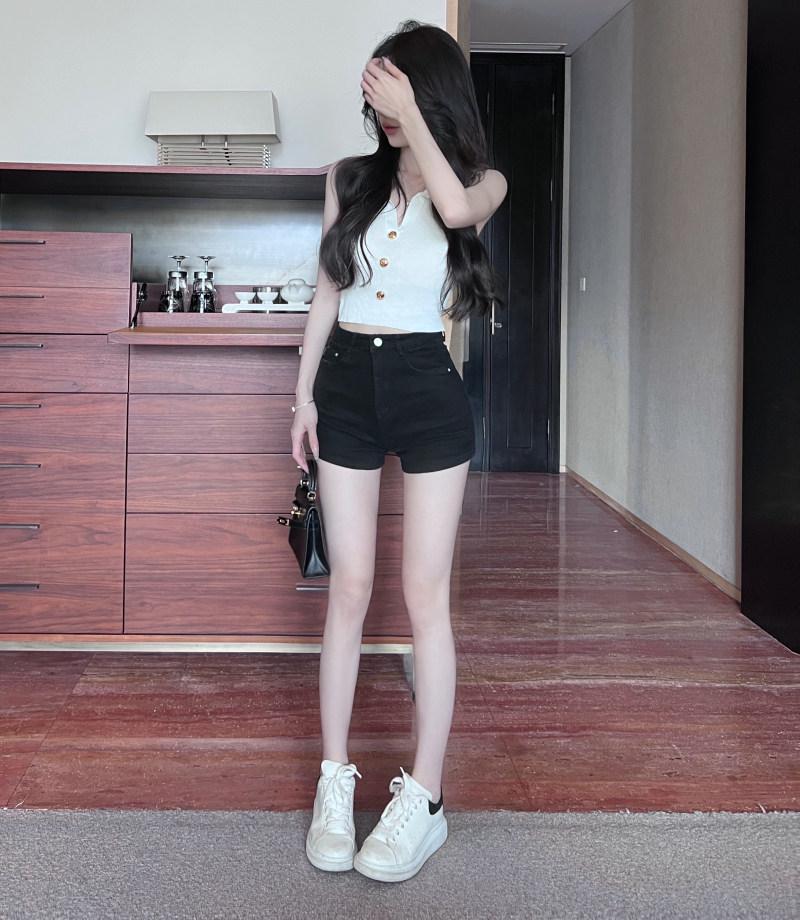 Women's Loose-Fit Ripped Denim Shorts - Summer 2026 Elastic Waist, Rolled Hem, Wide-Leg Design