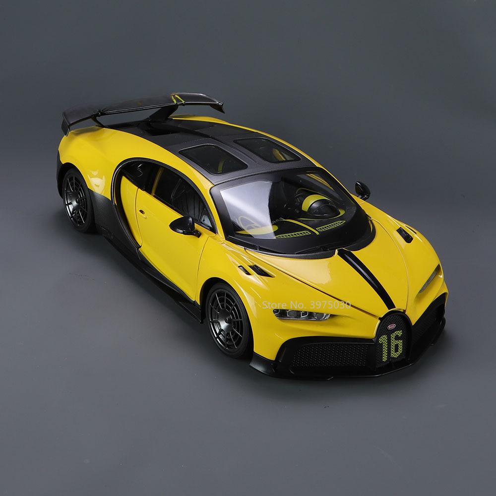 1/18 Bugatti sportovní model auta ze slitiny tlakového odlitku Simulační hračky Vozidlo se zvukem a lehkými gumovými pneumatikami Kolekce hraček pro chlapce Dárky