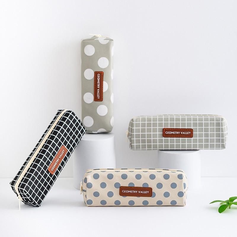 Canvas Pencil Case Aesthetic Geometric Pattern Smooth Sturdy Zipper Portable Large Capacity for Office Workers Stationery Organizer