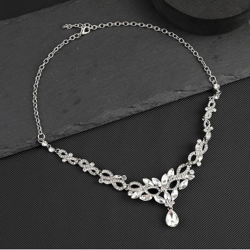 GemChic Women's New Exquisite Crystal Rhinestone Drops Leaf Sparkling Collarbone Necklace Earrings Two Piece Set Birthday Christmas Jewelry Gift