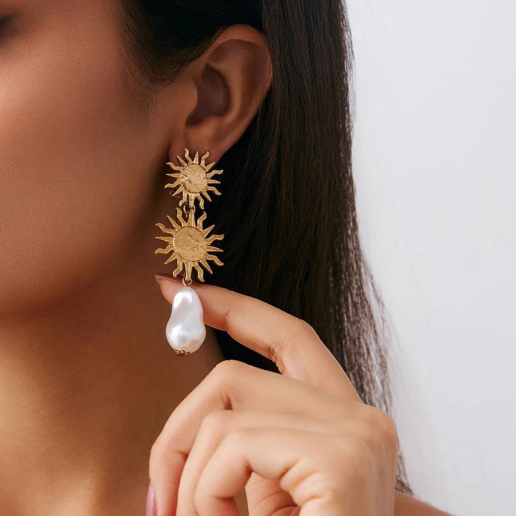 Salircon Vintage Gold Color Sunflower Pendant Earrings for Women  Luxury Imitation Pearl Earring Fashion Party Jewelry Gift