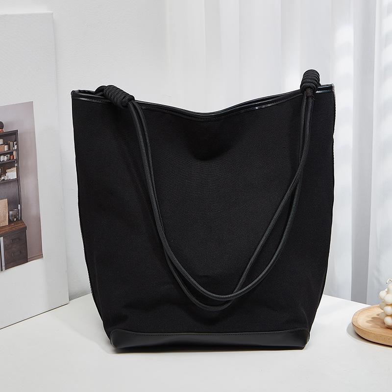 Borsa di stoffa a contrasto di colore borsa a spalla alla moda borsa semplice da ascella design di nicchia tela letteraria portatile a tracolla da donna
