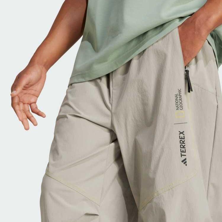 Adidas National Geographic Collaboration Comfortable Soft Outdoor Quick-Dry Loose Breathable Mid-Rise Solid Color Casual Pants Men Bottoms KA3277