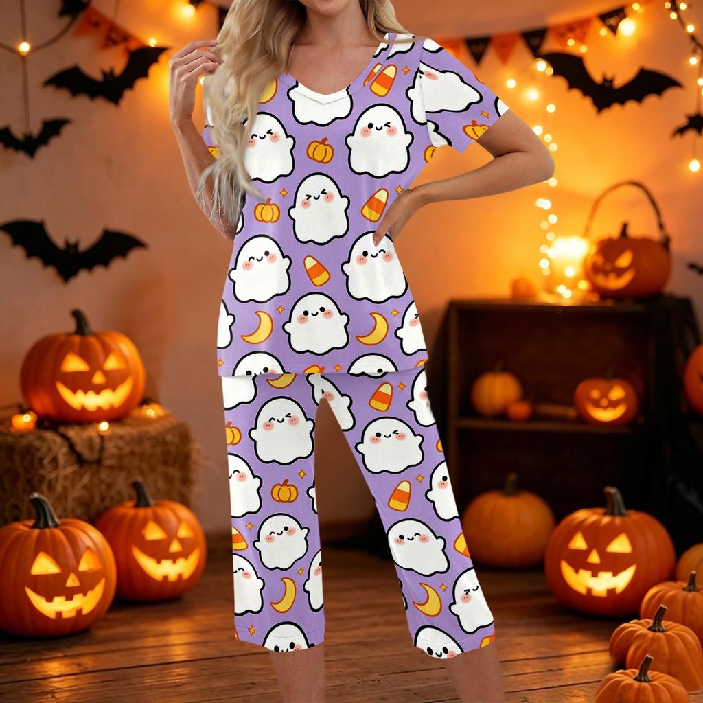 Women's Two Piece Halloween Print Lounge Set Short Sleeve Top with Crew Neck and Capri Pants Casual Pajama Set Soft Fabric