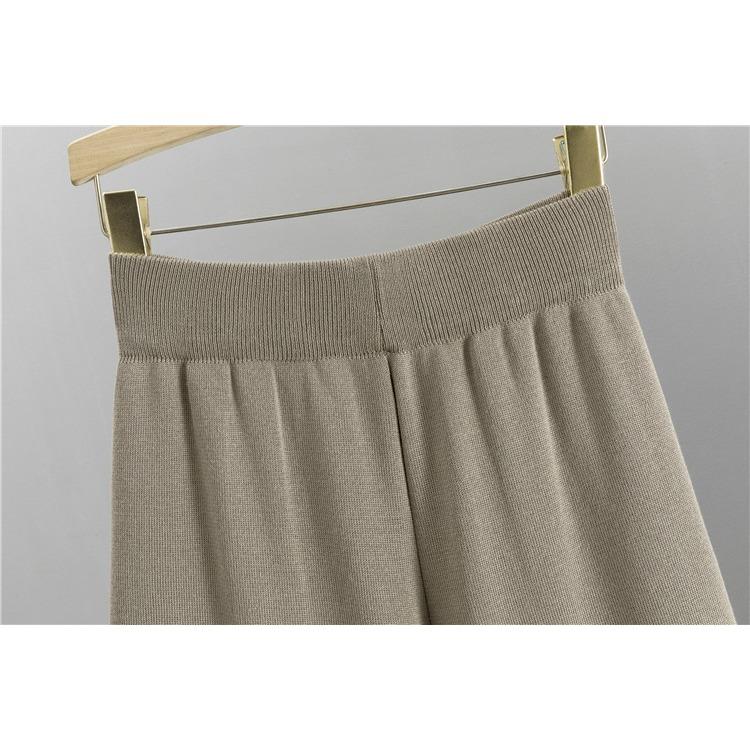 IHUASU Spring and Autumn Laid-back Style Knitted Set, Sleeveless Vest, Sweater, Cardigan and Trousers, Three-piece Set