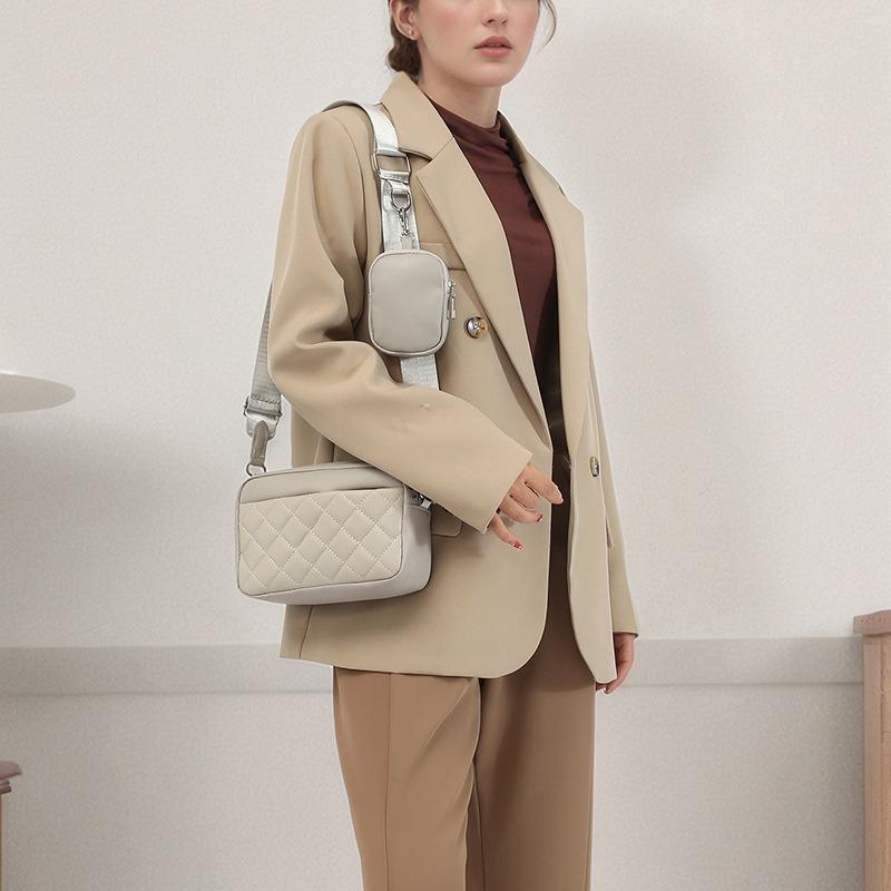 Thirteen Lines Bag Women's New Temperament Niche Soft Leather Rhombus Small Shoulder Crossbody Camera Bag