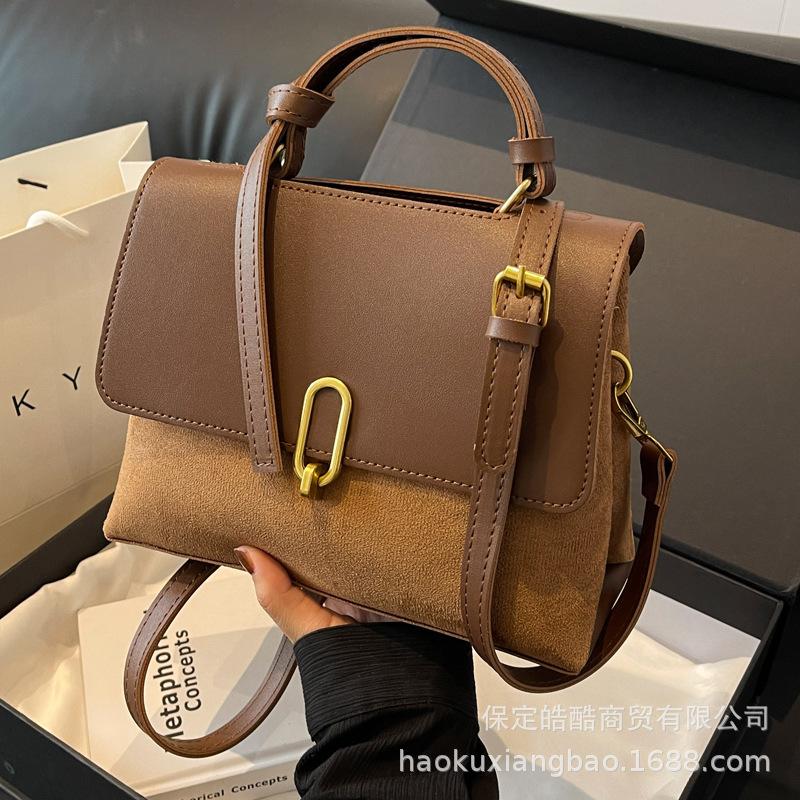 Retro portable small bag women's new 2025 autumn and winter matte high-end small square bag commuter versatile shoulder bag