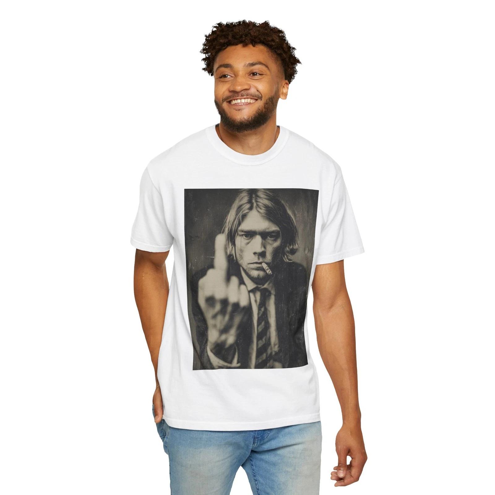 Kurt Cobain - Grunge Icon Portrait T-shirt | Smiley Logo Back M