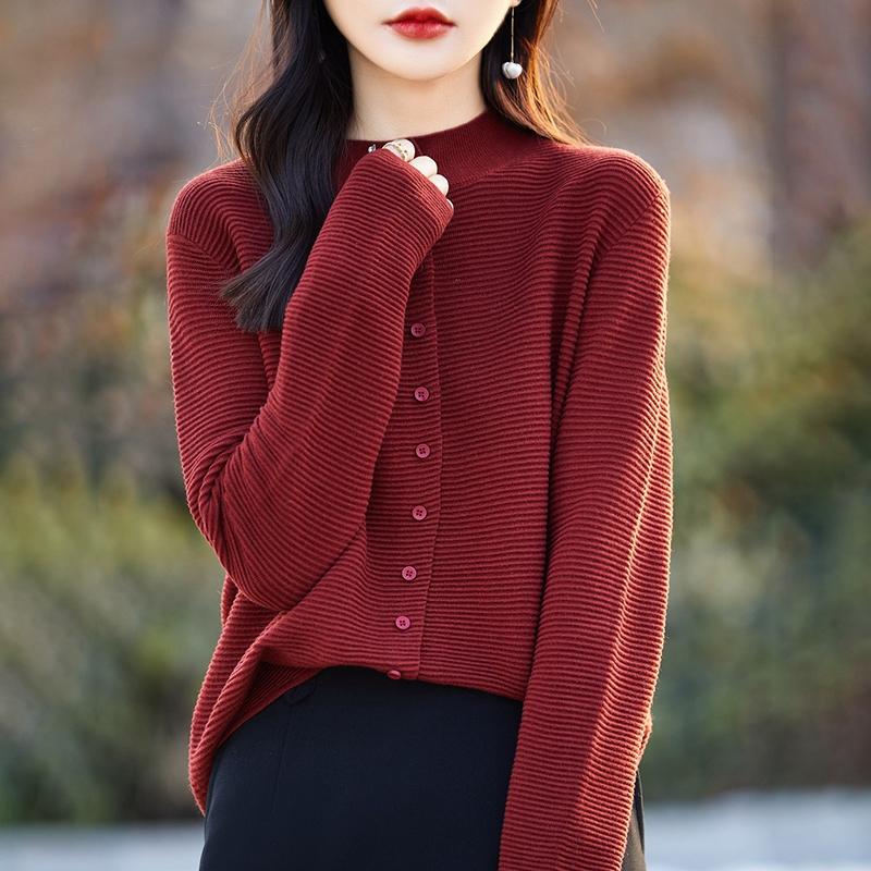 Leichte Strickjacke für Damen aus 50 % Wolle und 50 % Maulbeerseide – vielseitige Strickware für 4 Jahreszeiten für ganzjährigen Komfort und Stil