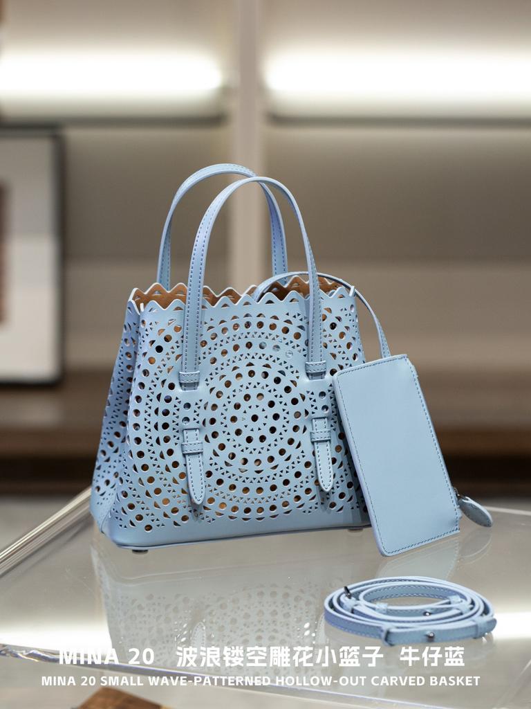 2025 New Arrival Small Cowhide Medium-sized Single Leather Strap Cross-body Bag With Adjustable Shoulder Strap Womens Bag