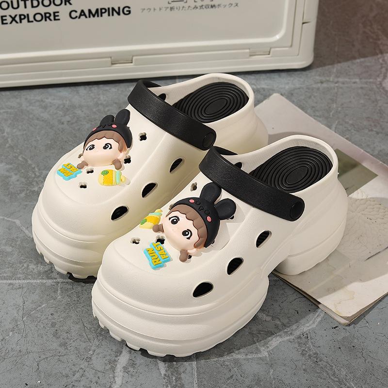 

2025 DIY милые уличные тапочки на высоком каблуке в мультяшном стиле для женщин, летняя садовая обувь, модные сандалии на платформе для девочек 36-37