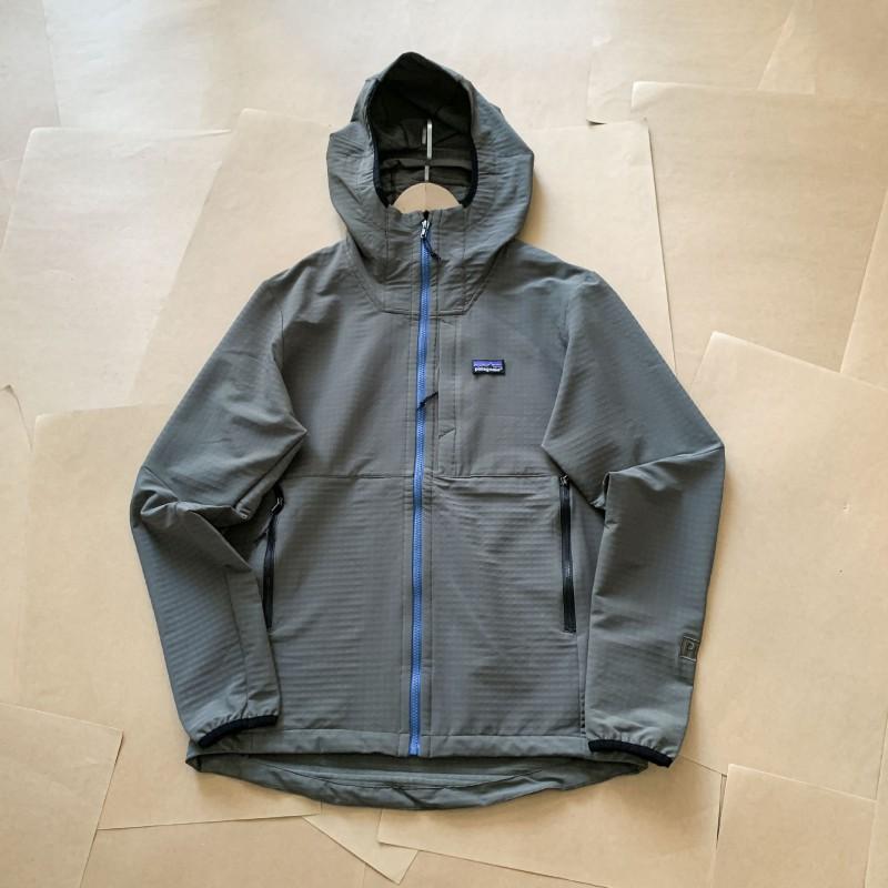 Mens Outdoor Softshell Jacket Windproof Water Resistant Hooded Casual Trendy Fall