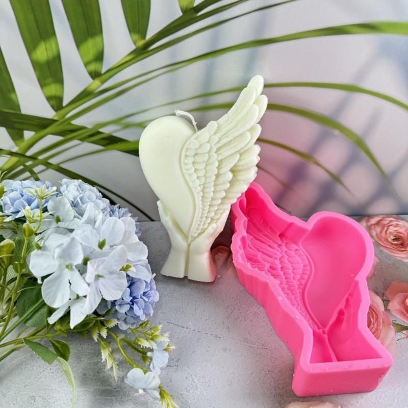 Hands Holding Heart Wing Silicone Mould Candle Molds Love Heart Castings Molds Handmade Resin Molds DIY Baking Molds