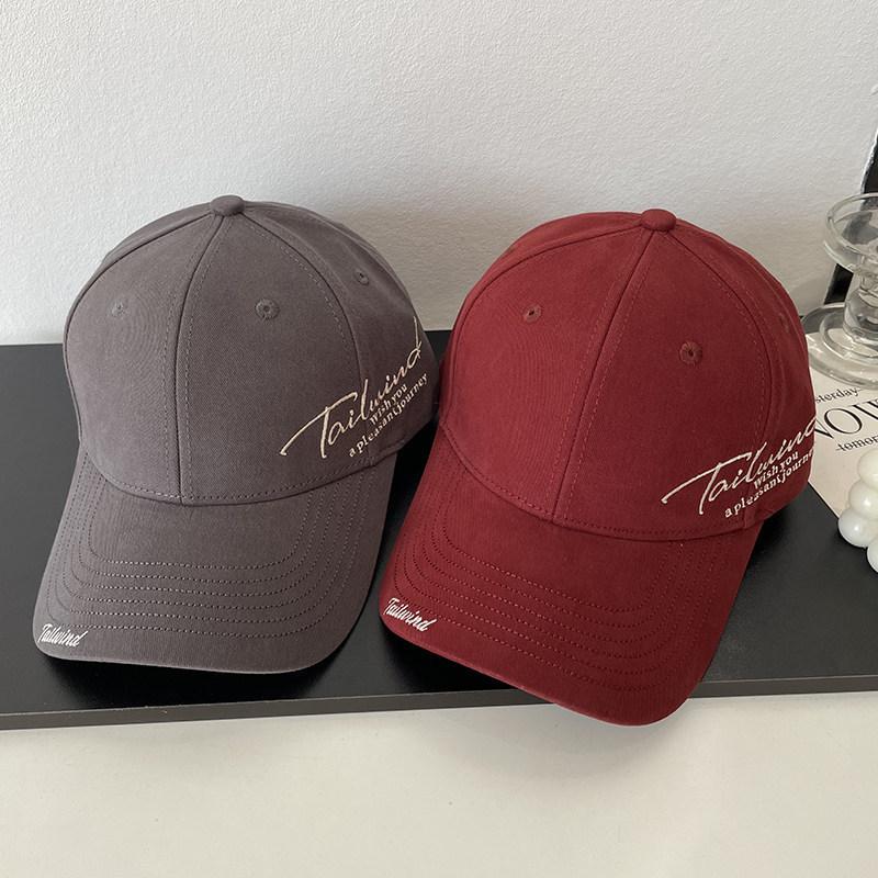 Cotton Baseball Cap With Embroidered Alphabet For Casual Wear And Sun Protection