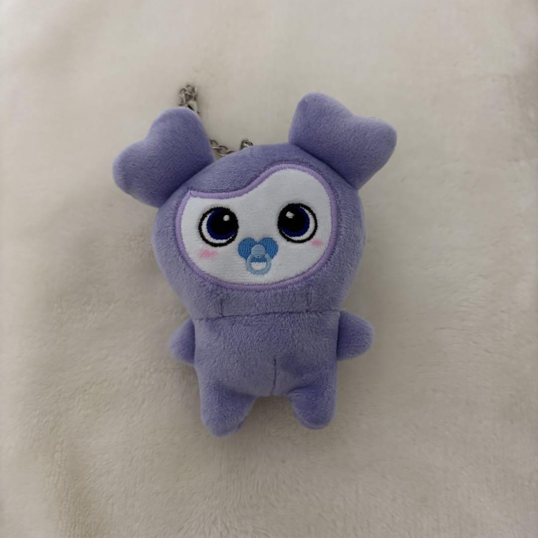 

[USED] TWICE THIS IS FOR Sabry Reversible Charm Sana