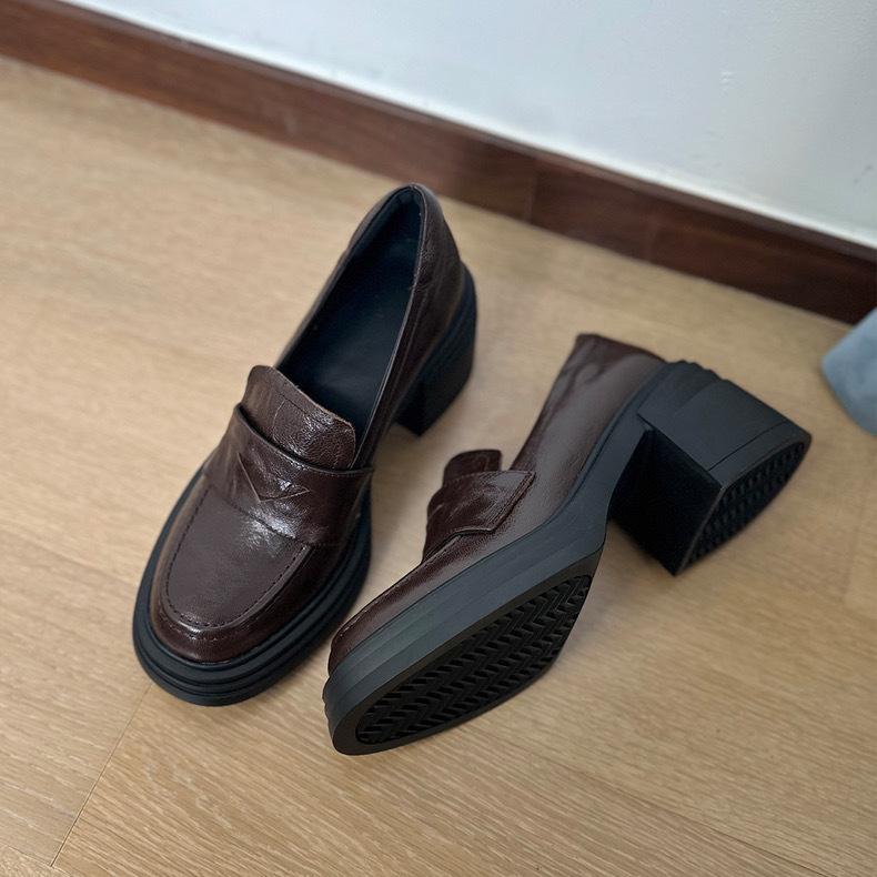 

Quiet sole soft leather thick sole British style versatile loafers women s thick heel high heel single shoes small height increase small leather shoes 39