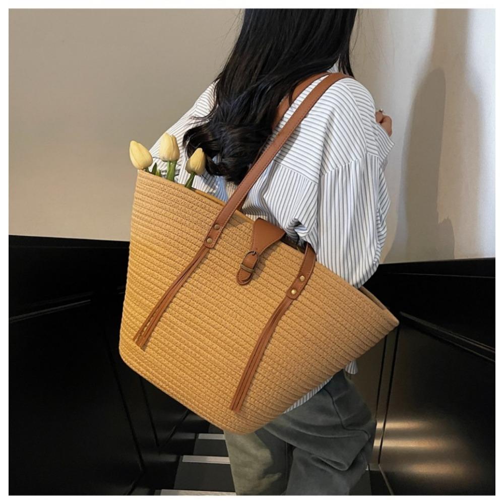 Large Capacity Woven Bag Women's New Straw Bag Shoulder Bucket Bag Portable Vegetable Basket Beach Bag Woven Straw Tote Bag for Women