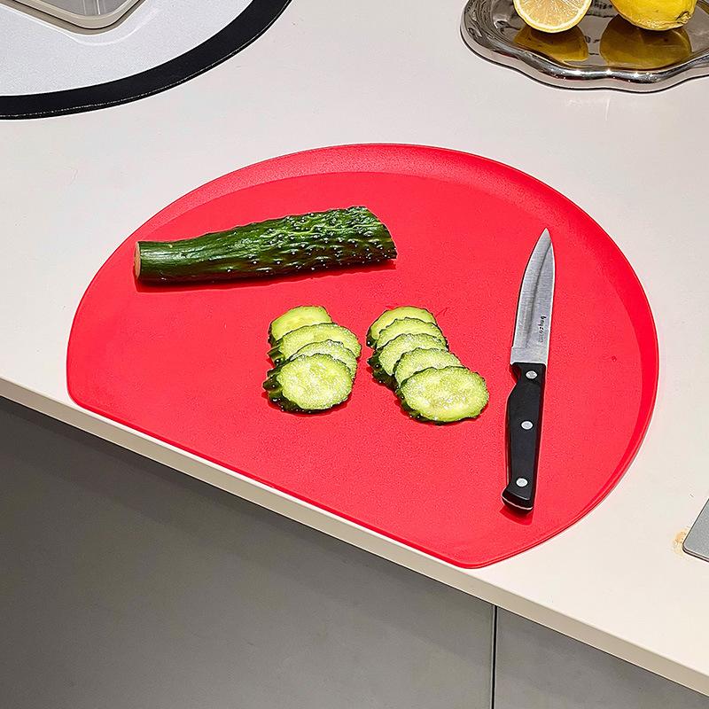 TPU Non Slip D Shaped Cutting Board Double Sided Red Chopping Board Anti Bacterial Kitchen Board