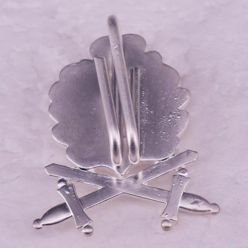 Oak Leaf Diamond Sword Medal
