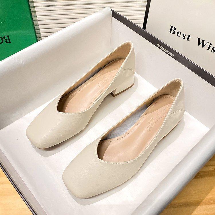 Single shoes women's medium heel 2025 spring new Korean version fashion versatile thick heel square head grandma shoes black work shoes