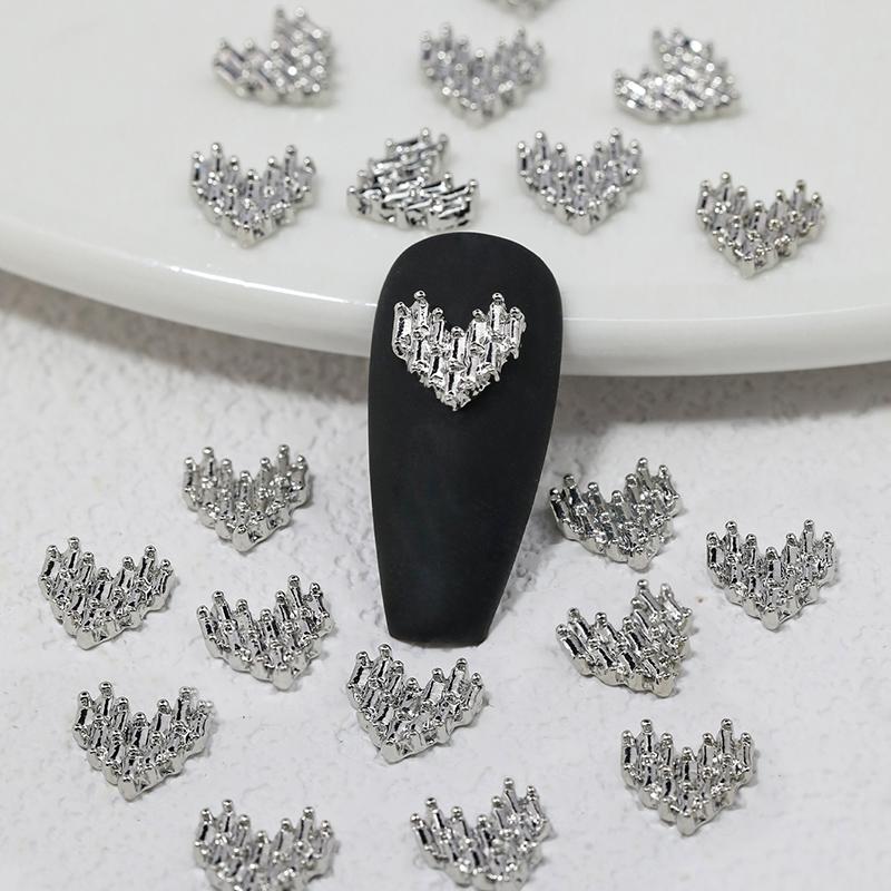 

20pcs/Bag Silver Alloy Heart Nail Art Charm Nail Pendant 3D Glitter Nail Rhinestones DIY Nail Art Decoration Accessories