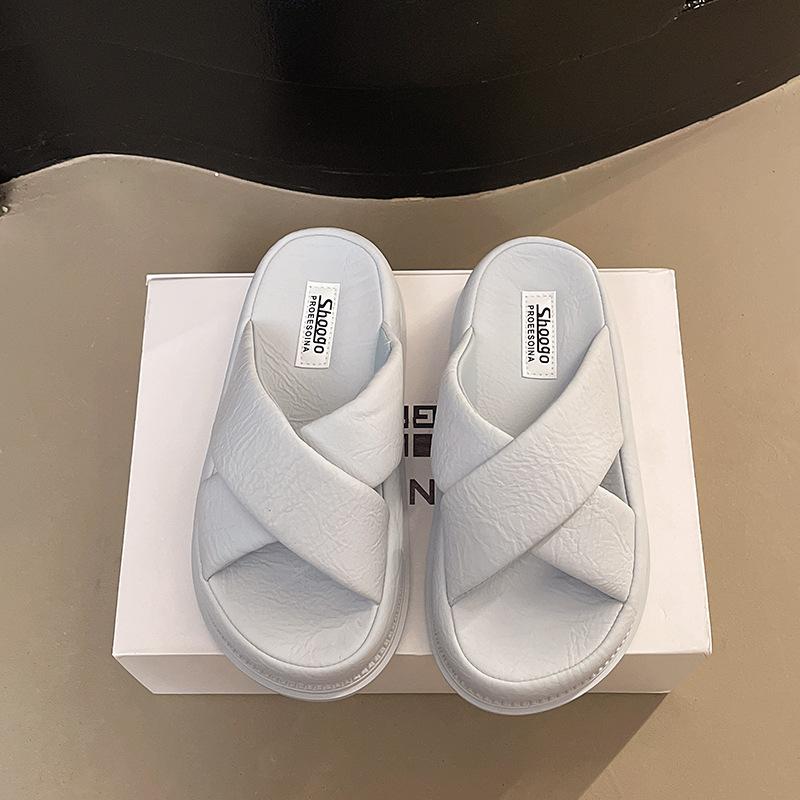 

2025 новые весенне-летние крутые шлепанцы на толстой подошве, женская обувь, модные и высококлассные, повседневные пляжные шлепки, тренд 40 синий