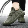 Letnie oddychające codzienne buty sportowe męskie outdoorowe lekkie komfortowe buty do biegania nowe sznurowane modne wszechstronne buty do chodzenia