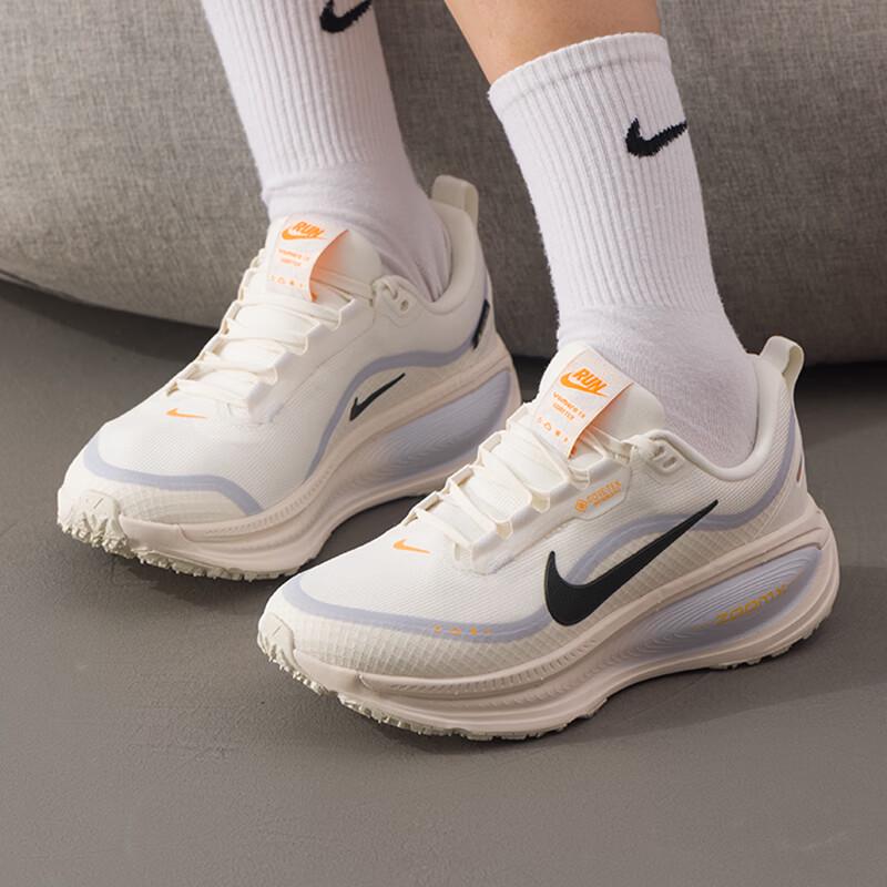 Nike Women s Vomero Neutral Running Shoes US 6