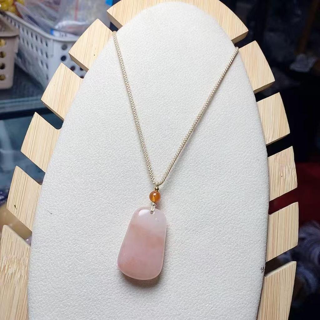 Exquisite Gold Silk Peach Blossom Jade Unisex Pendant Necklace