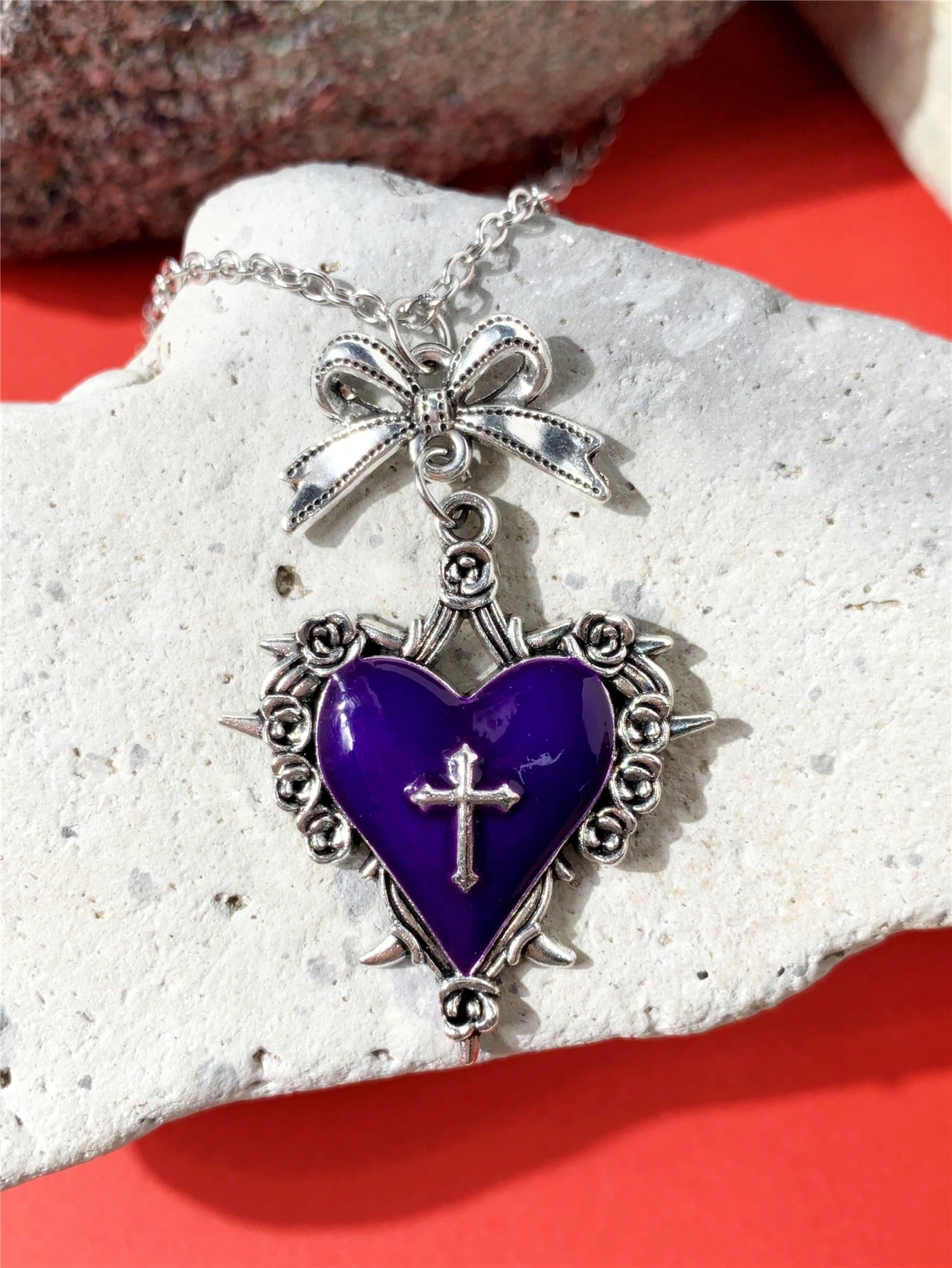 

1pc Gothic Y2K Cute Sexy Purple Heart Bow Thorn Pendant Necklace, Unique Design Choker Necklace one-size