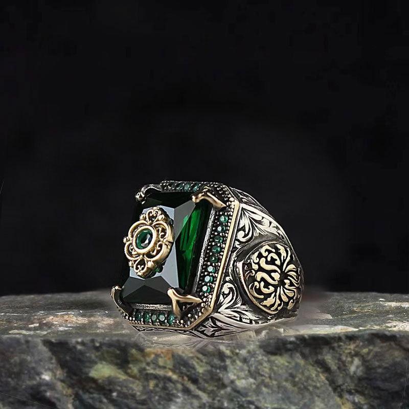 Totem pattern zircon rings Men's punk dark tide cool European and American style rings are popular vintage accessories