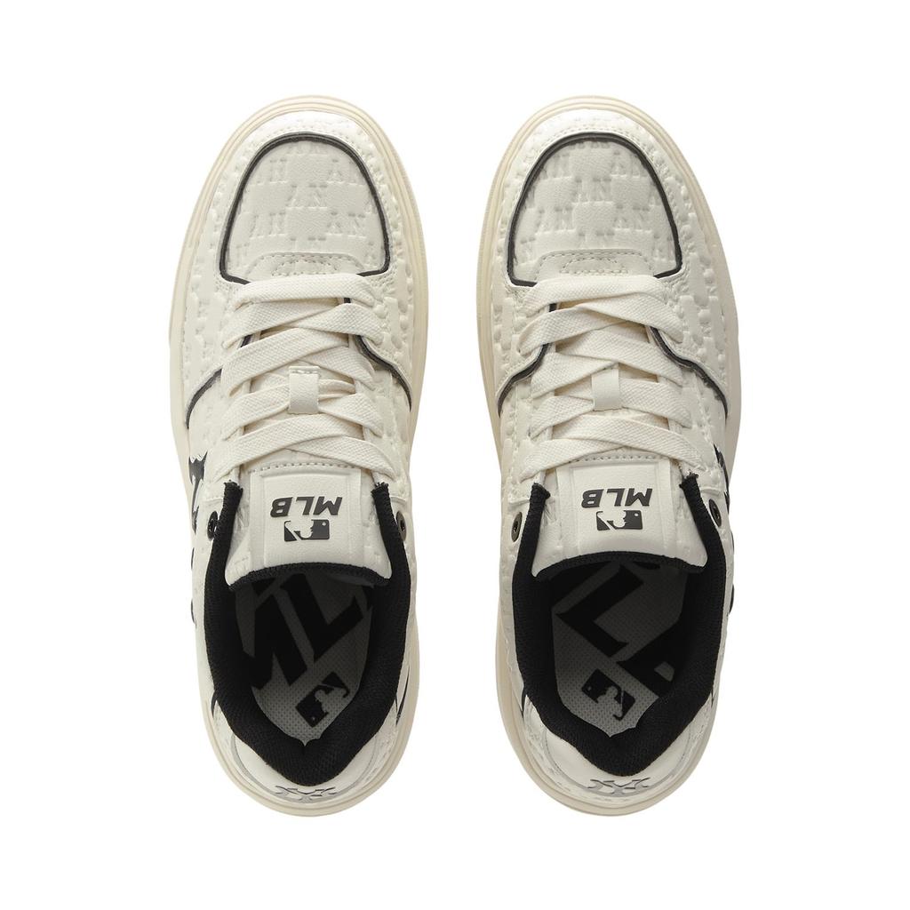 MLB New York Yankees Low top Skateboard Shoes Unisex Beige 3ASXE035N-50CRL
