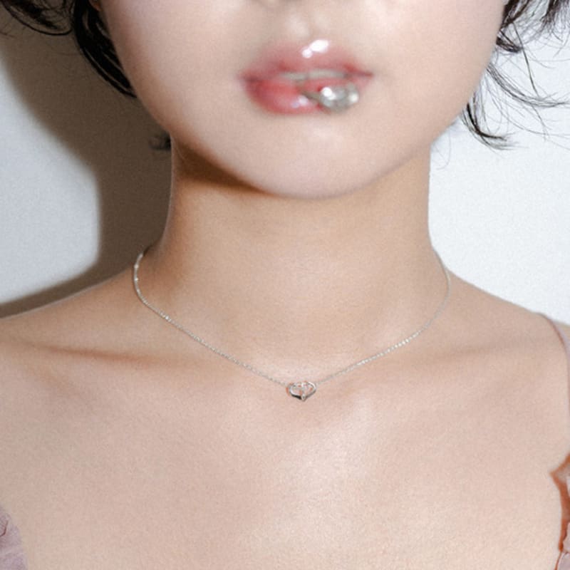 

synesthetic pcs Buckle Necklace SILVER