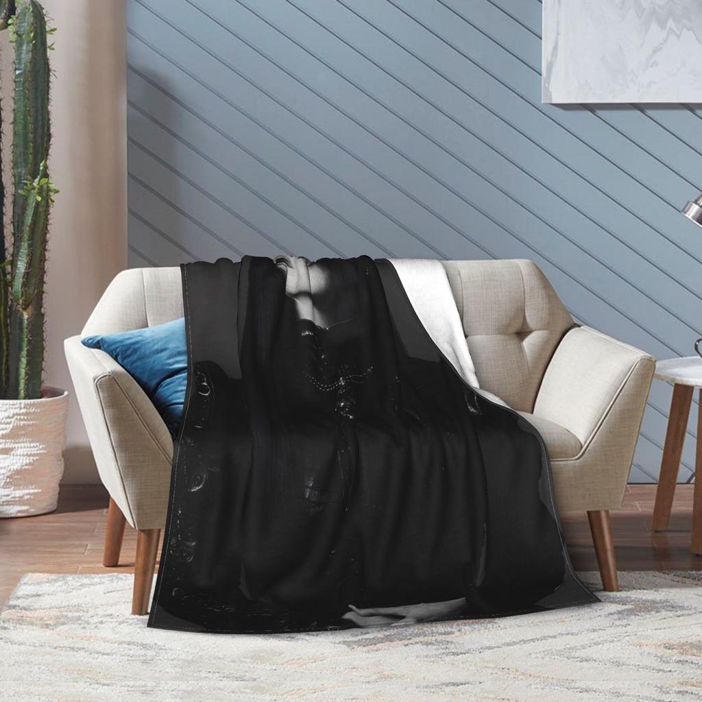Lady Singer Rock Album Gagas Knitted Fashion Blanket Y2K Tour Flannel Throw Fashion Blanket Bedroom Sofa Decoration Soft Warm Bedspread Port