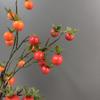 Konstgren med mini persimonblommor för heminredning