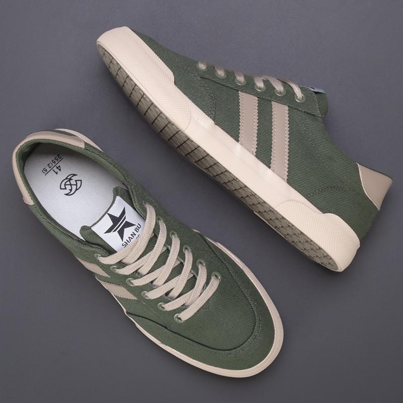 2024 Fashion Red Men's Canvas Sneakers Original Low Cut Skateboarding Shoes Men Comfortable Non-slip Vulcanized Shoes For Men