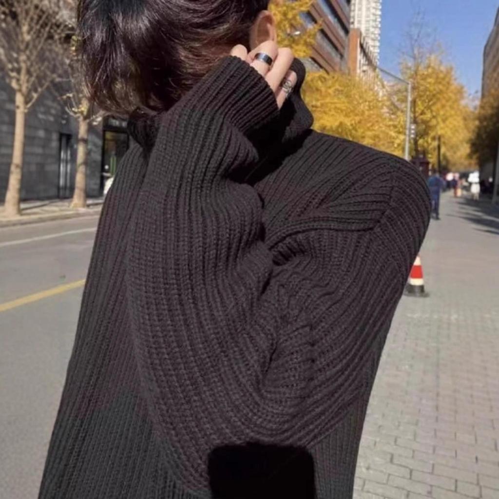 Pull rétro noir à col montant et maille ample pour homme - Vêtement d'hiver tendance et décontracté