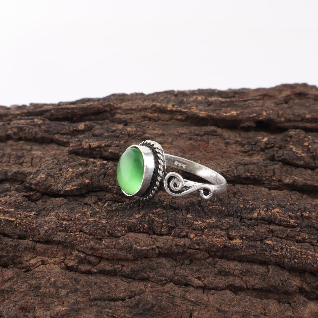 Grüner Katzenaugen-Edelsteinring, 925 massiver Sterlingsilberring, handgefertigter spiritueller Schmuck als Hochzeitsgeschenk