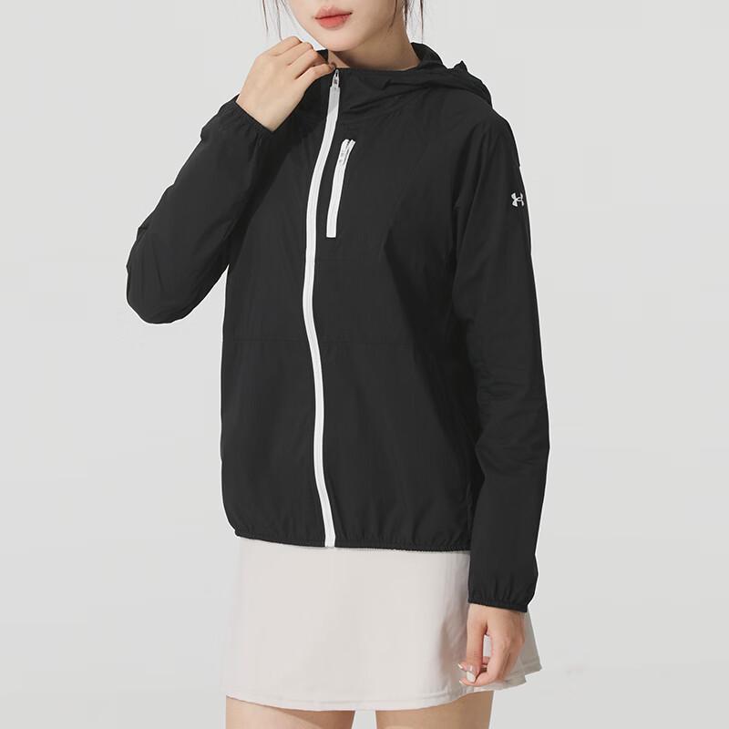 Under Armour Women s Woven Hooded Jacket S