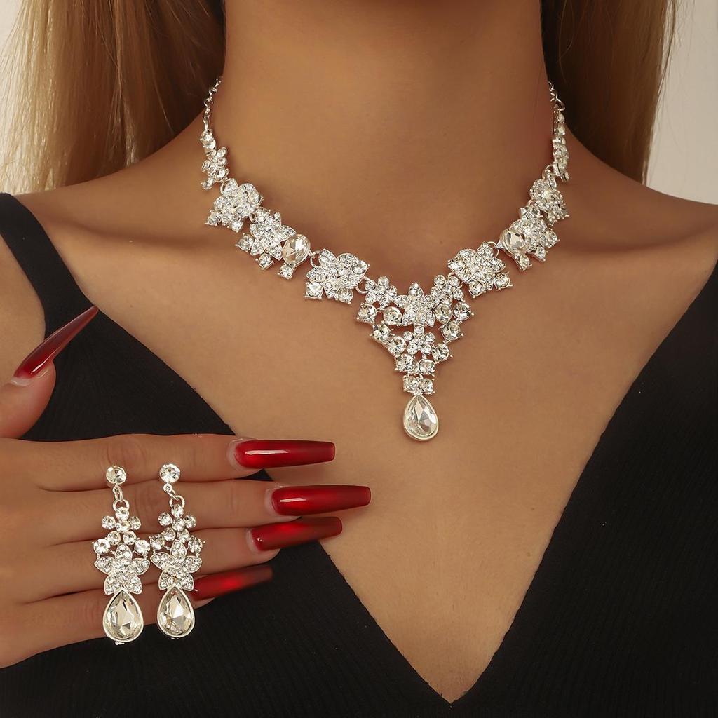 Elegant Rhinestone Water Drop Necklace Set - High-End European & American Court Style Jewelry for Women