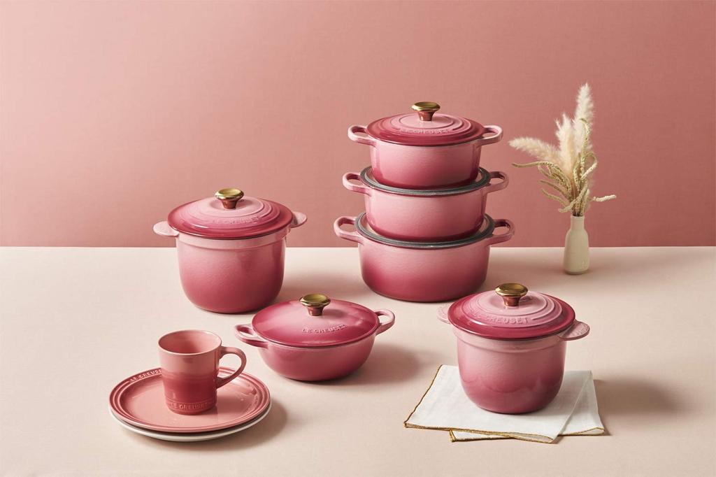 LE CREUSET Cast Enamel Pot Cocotte Every 20 Berry Gas IH Oven Compatible Japanese [Authorized Product]