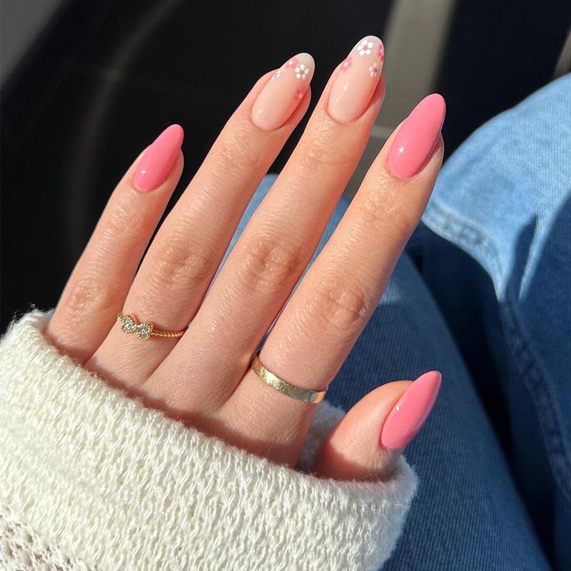 

Short Pink Almond-Shaped Floral Nail Patches – Removable Whitening Manicure Glue Type