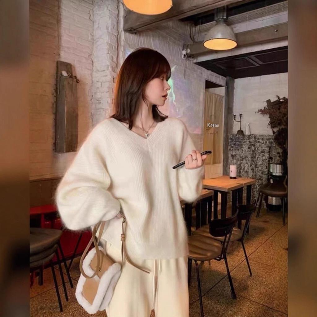 Women's High-End White V-Neck Pullover Sweater - Soft, Loose, Cozy Knit for Autumn/Winter Layering