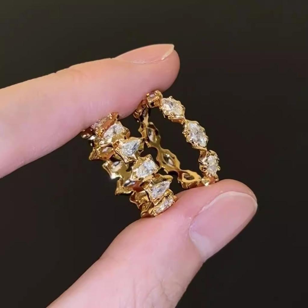 2025 Vintage Minimalist Diamond Ring with A High-end Feel, Irregular Edge Diamond Stacking, Tail Ring for Women