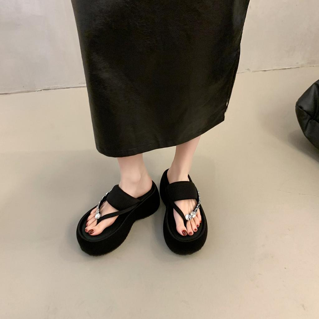 Strass Dicksohlige Coole Hausschuhe für Damen 2025 Sommer Neue Muffin Erhöhung Zehentragen Modische Zehensandalen