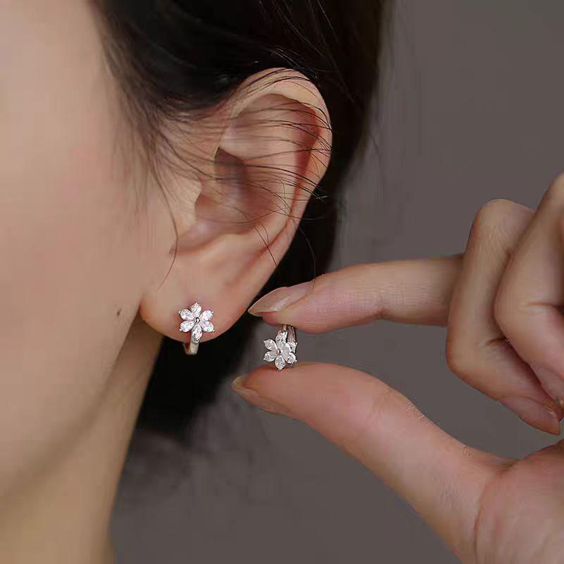 925 Sterling Silver Hoop Earrings: 2025 Modern Niche Design - Elegant & Luxurious for Women