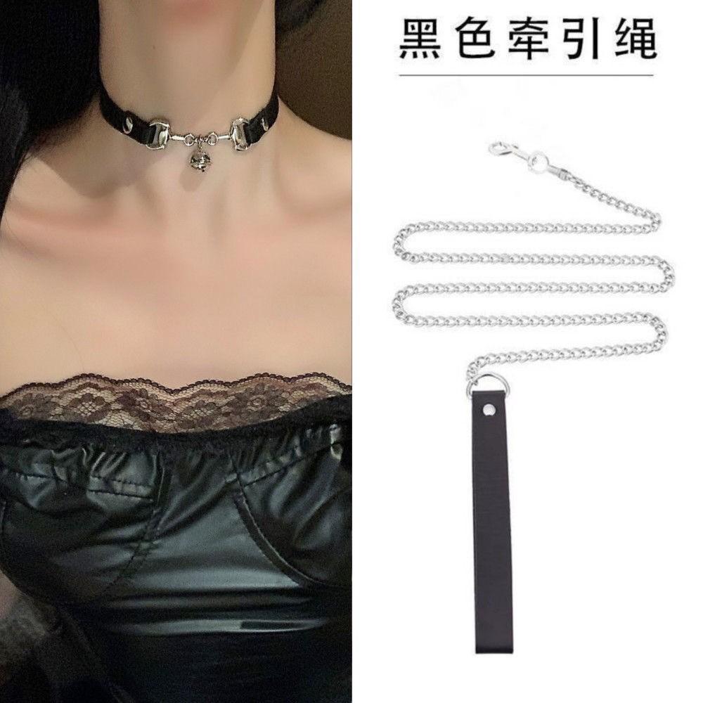 Female collar with a chain around the neck, choker, Niche design leather neck collar, high-end punk neck chain, sexy neck collar