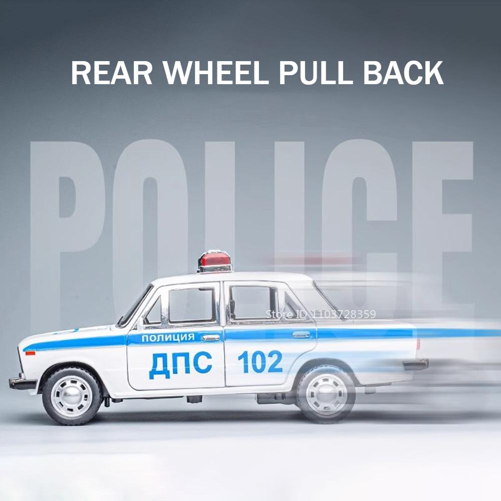 1:24 Lada 2106 Police Car Model Toy Metal Diecast Vintage Cars Sound Light Doors Opened Pull Back Simulation Vehicles Kids Gifts